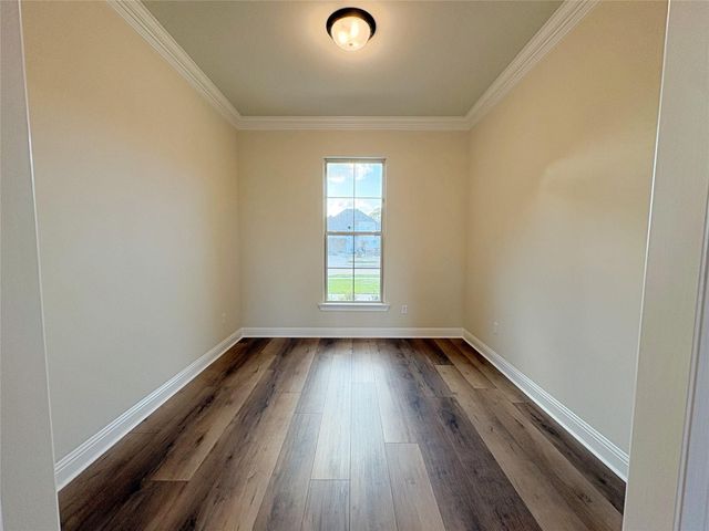 317 Dove Court, Bridge City, TX 77611