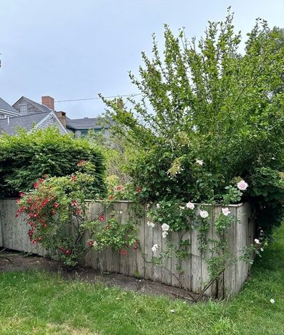 76 Orange St, Nantucket, MA 02554