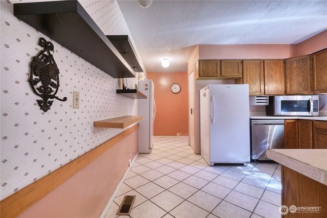 1857 Washington Drive, Point Roberts, WA 98281