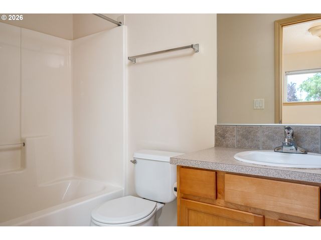 6710 Se 81ST Ave, Portland, OR 97206