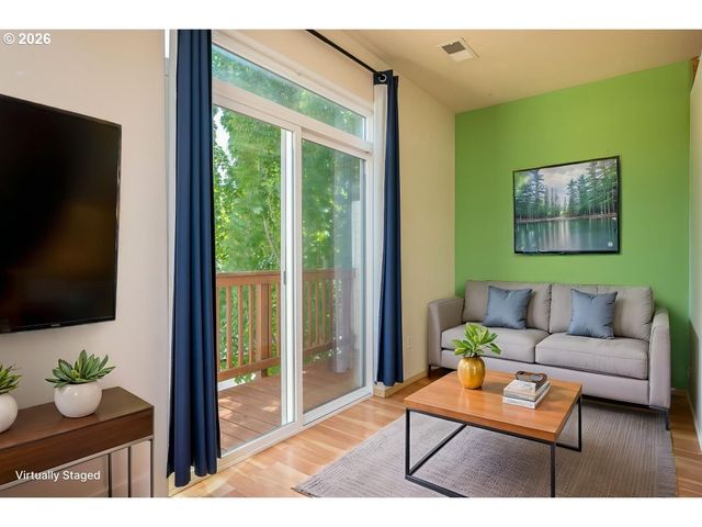 6710 Se 81ST Ave, Portland, OR 97206