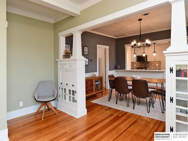 403 E 3rd Street, Papillion, NE 68046