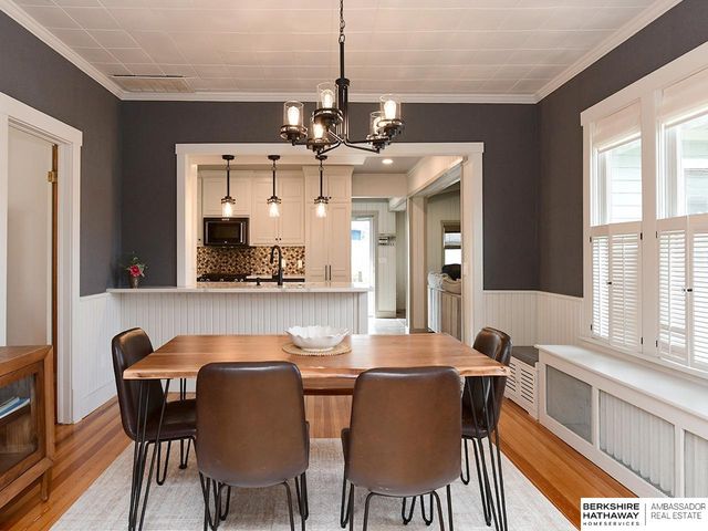 403 E 3rd Street, Papillion, NE 68046