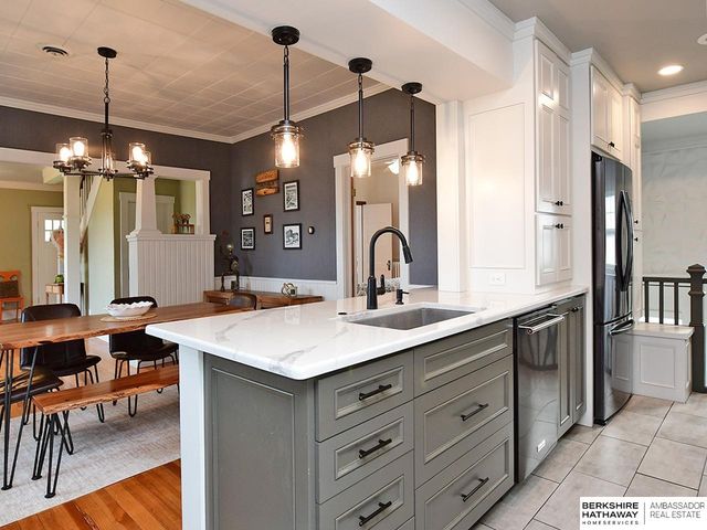 403 E 3rd Street, Papillion, NE 68046