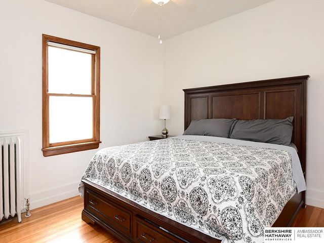 403 E 3rd Street, Papillion, NE 68046