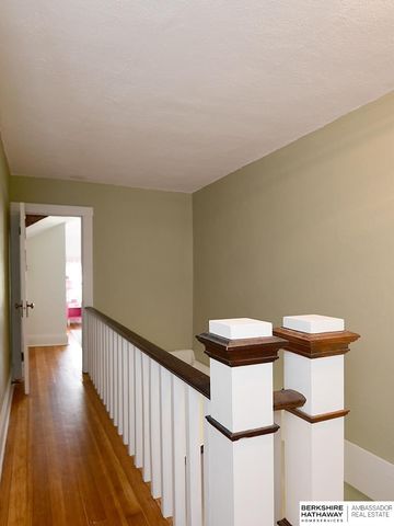 403 E 3rd Street, Papillion, NE 68046