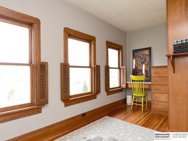 403 E 3rd Street, Papillion, NE 68046