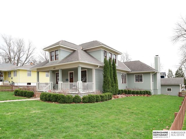 403 E 3rd Street, Papillion, NE 68046