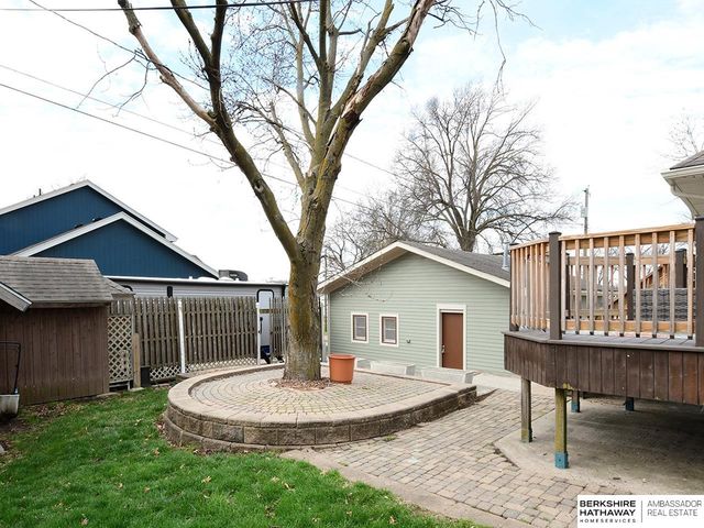 403 E 3rd Street, Papillion, NE 68046