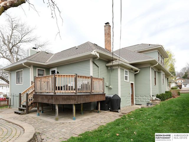 403 E 3rd Street, Papillion, NE 68046