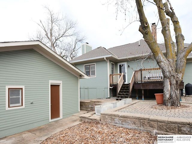 403 E 3rd Street, Papillion, NE 68046