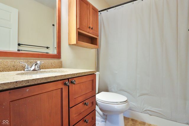 6438 Thistle, Avon, IN 46123