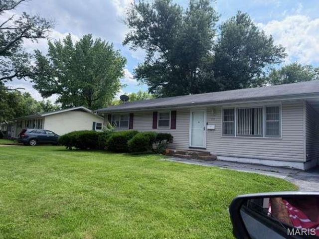113 Forestwood Drive, St Louis, MO 63135