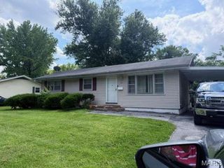 113 Forestwood Drive, St Louis, MO 63135