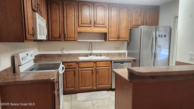 2816 Manor Drive NE, Palm Bay, FL 32905