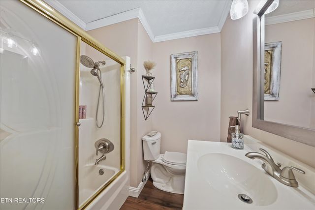 209 Highland Drive, Harriman, TN 37748