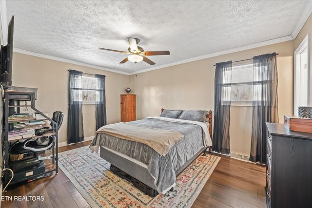 209 Highland Drive, Harriman, TN 37748