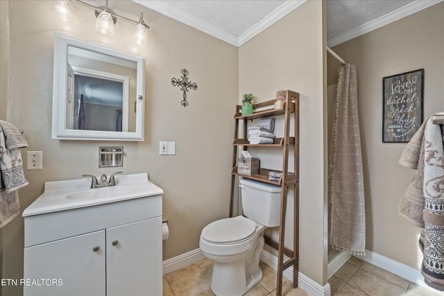 209 Highland Drive, Harriman, TN 37748