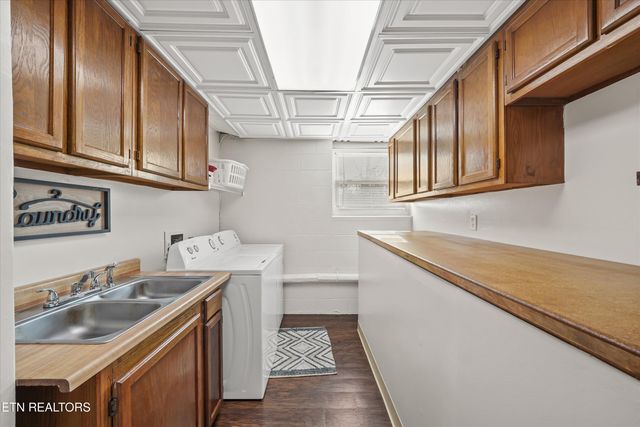 209 Highland Drive, Harriman, TN 37748