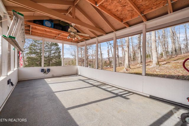 209 Highland Drive, Harriman, TN 37748