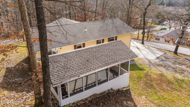 209 Highland Drive, Harriman, TN 37748