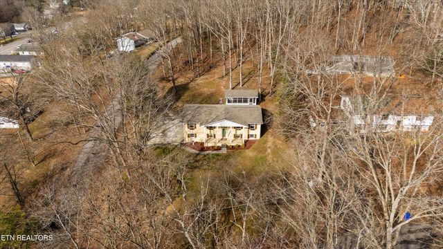 209 Highland Drive, Harriman, TN 37748