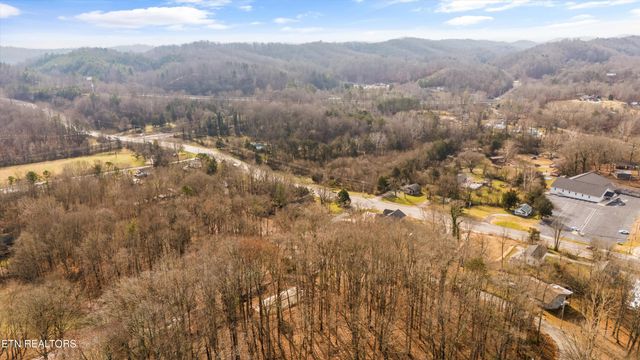 209 Highland Drive, Harriman, TN 37748