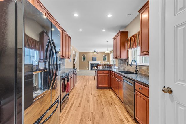 4009 Magnolia Parkway, Jackson, MI 49201