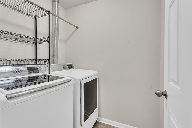 4009 Magnolia Parkway, Jackson, MI 49201