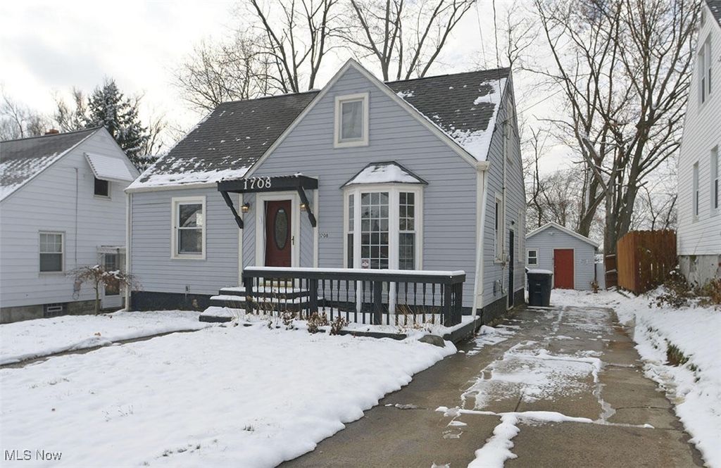 1708 Highview Avenue, Akron, OH 44301