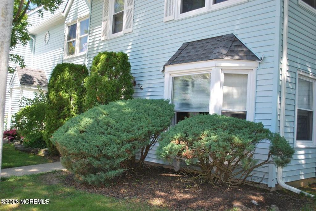 16 Liberty Place, Jackson, NJ 08527