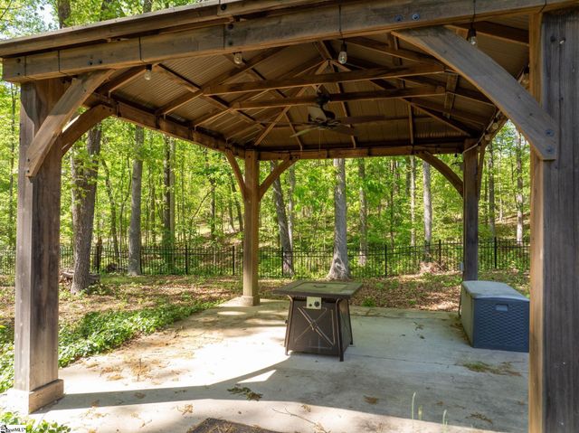 105 Spoon Court, Westminster, SC 29693