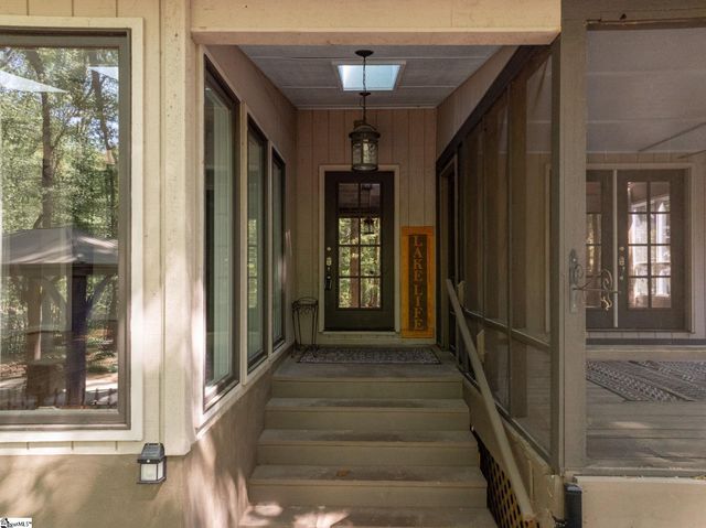 105 Spoon Court, Westminster, SC 29693