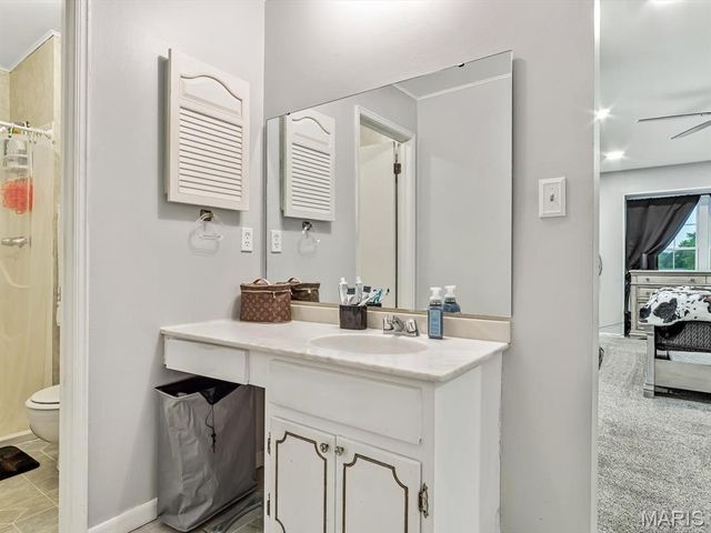 1667 Blue Ridge E, St Louis, MO 63125
