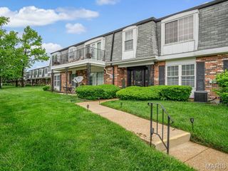 1667 Blue Ridge E, St Louis, MO 63125