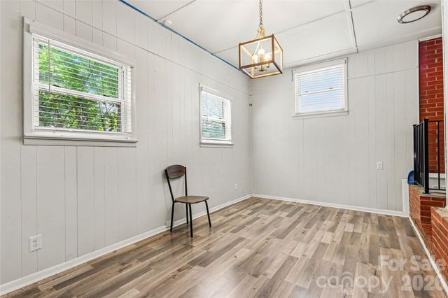 2000 Russell Avenue, Charlotte, NC 28216