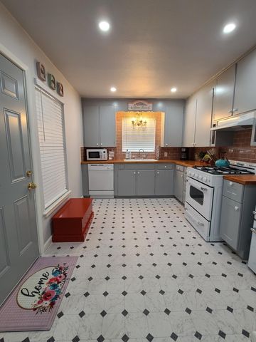 6331 Scyene Road, Dallas, TX 75227