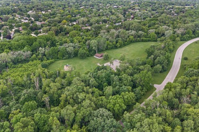 6269 Parkview ROAD, Greendale, WI 53129