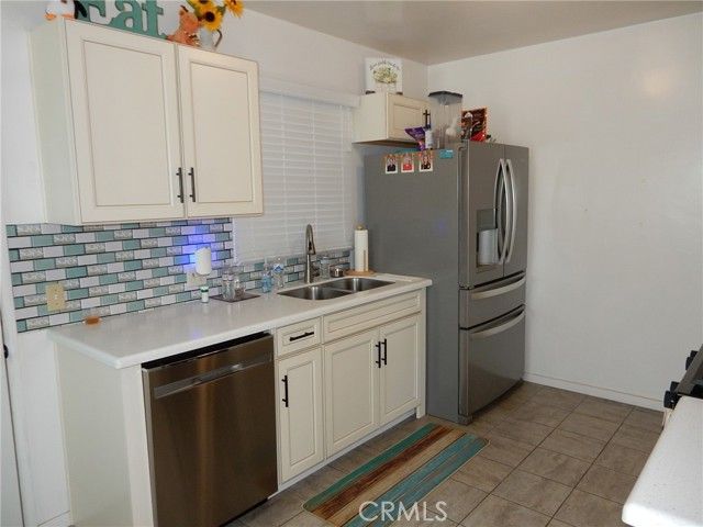 3361 W Thornton, Anaheim, CA 92804