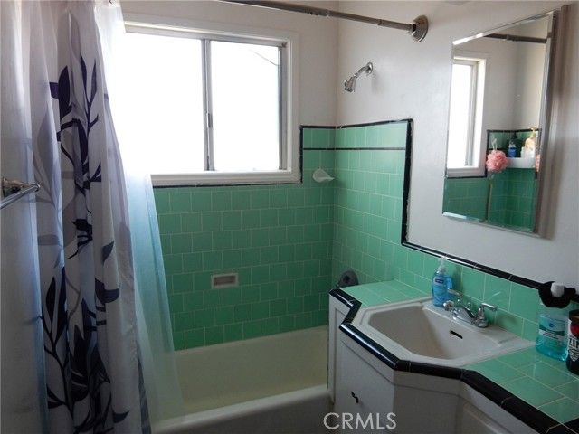 3361 W Thornton, Anaheim, CA 92804