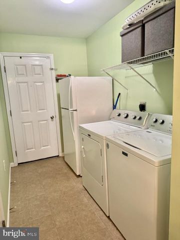 10231 ROOSEVELT LN, King George, VA 22485