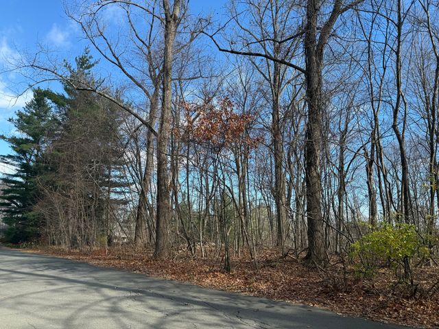 16 Morningcrest Drive, West Hartford, CT 06117