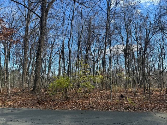 16 Morningcrest Drive, West Hartford, CT 06117