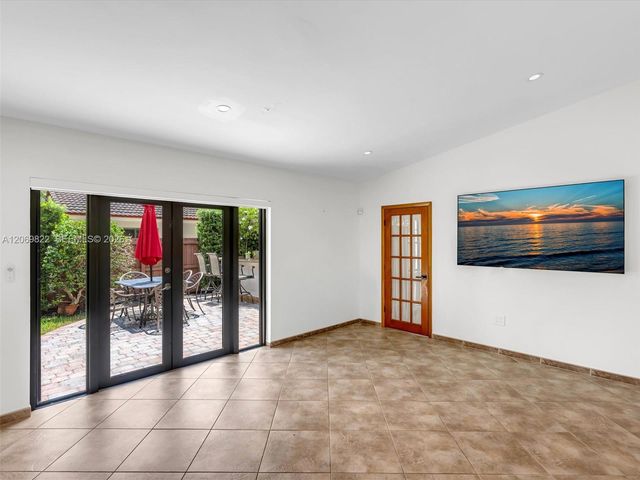 7457 SW 112th Place, Miami, FL 33173