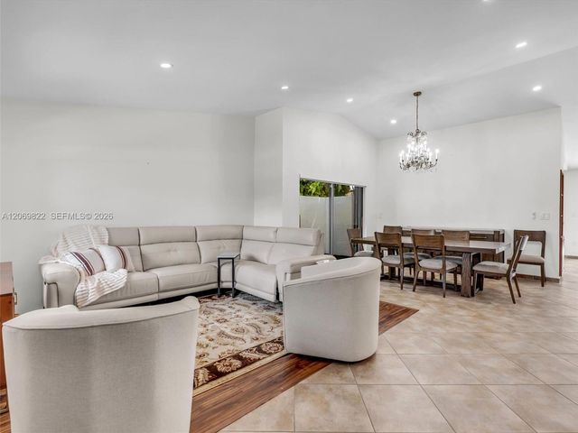 7457 SW 112th Place, Miami, FL 33173