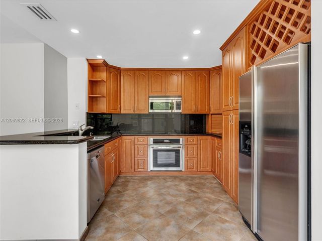 7457 SW 112th Place, Miami, FL 33173