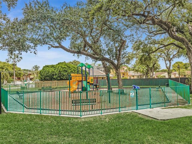 7457 SW 112th Place, Miami, FL 33173