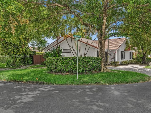 7457 SW 112th Place, Miami, FL 33173