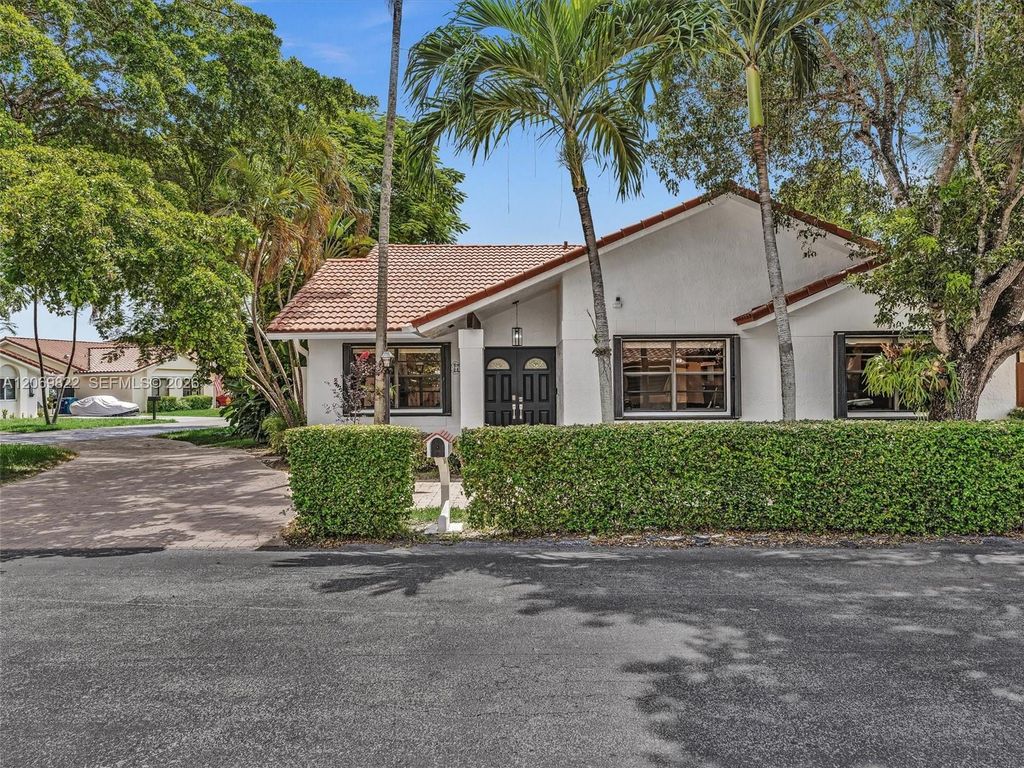 7457 SW 112th Place, Miami, FL 33173
