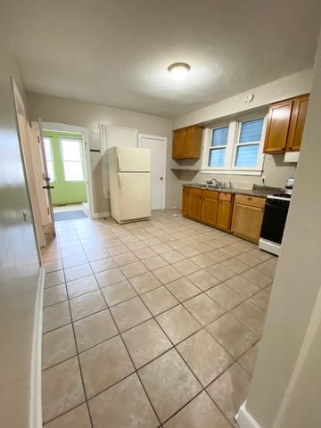 125 N 22nd Avenue, Melrose Park, IL 60160